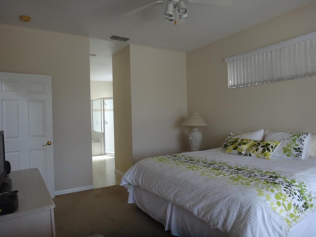 Cozykey Vacation Rentals Kissimmee Room photo